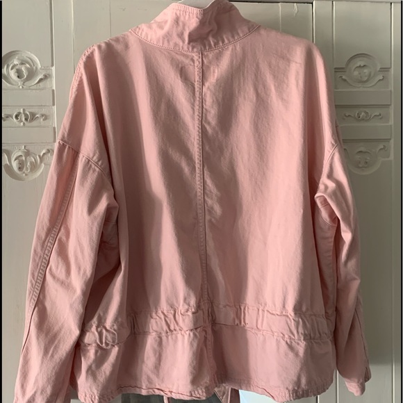 Pink light weight Jacket - Picture 2 of 5